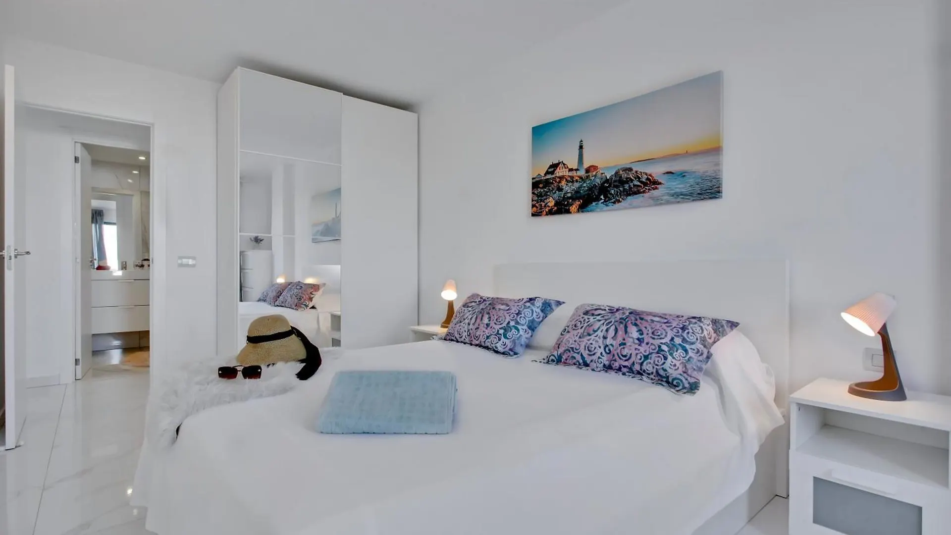 Paradise Luxury Apartment Playa Paraiso  İspanya